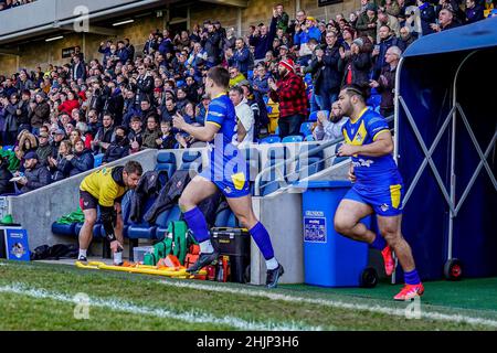 Wimbledon, UK. 19th Jan, 2022. Players enter the pitch for the Betfred Championship match between London Broncos and Widnes Vikings at the Cherry Red Records Stadium, Plough Lane, Wimbledon, England on 30 January 2022. Photo by David Horn. Credit: PRiME Media Images/Alamy Live News Stock Photo