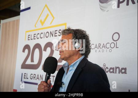 Presidential candidate for the political alliance 'Coalicion Centro Esperanza' Sergio Fajardo during the PRISA Medios face to face presidential debate Stock Photo