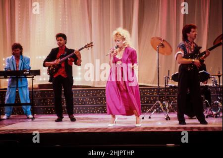 HILVERSUM, THE NETHERLANDS - SEP 19, 1986: Singer Jill Saward from Shakatak during a TV performance in the Netherlands. Shakatak is an English jazz-fu Stock Photo