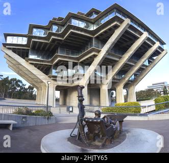 Geisel Public Library Building Exterior with Statue of Dr Seuss at UCSD University of California San Diego Campus Stock Photo