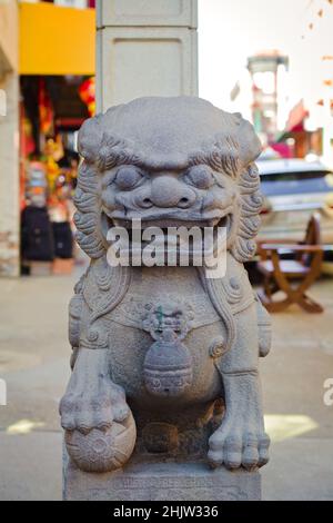 Lion's statue, Chinatown, San Francisco, California Stock Photo - Alamy