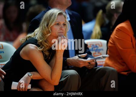 January 31, 2022: head coach Kelly Harper of the Tennessee Lady Vols during the NCAA basketball game between the University of Tennessee Lady Volunteers and the University of Arkansas Razorbacks at Thompson Boling Arena in Knoxville TN Tim Gangloff/CSM Stock Photo