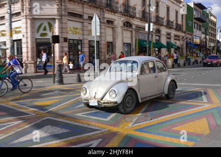 VW Käfer, Altstadt, Aguascalientes, Mexiko Stock Photo