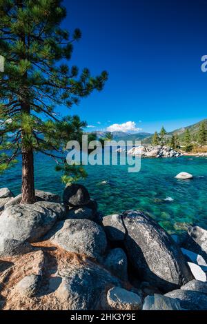 Boulders and cove at Sand Harbor State Park, Lake Tahoe, Nevada USA Stock Photo