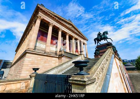 Old National Gallery (Alte Nationalgalerie), Friedrich Wilhelm IV equestrian bronze statue, Museum Island, UNESCO World Heritage Site, Berlin Stock Photo