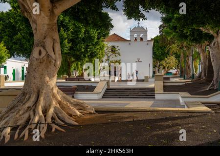 View of Plaza de Los Remedios and Parroquia Nuestra Senora de los Remedios Church, Yaisa, Lanzarote, Canary Islands, Spain, Atlantic, Europe Stock Photo
