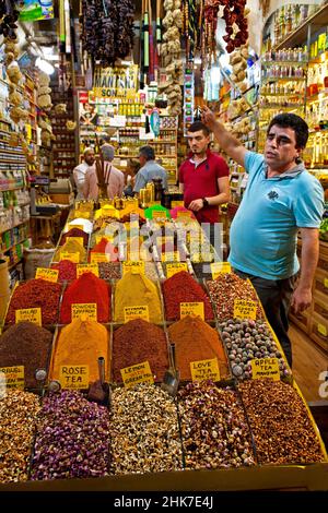 Egyptian bazaar with spices and teas, Istanbul, Turkey Stock Photo