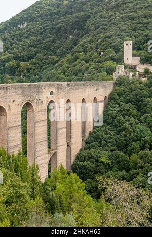 Aqueduct bridge Ponte delle Torri in Spoleto, Umbria, Italy Stock Photo