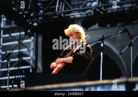 Chris Rea, britischer Sänger, Komponist und Gitarrist, bei einem Auftritt, Deutschland 1984. Stock Photo