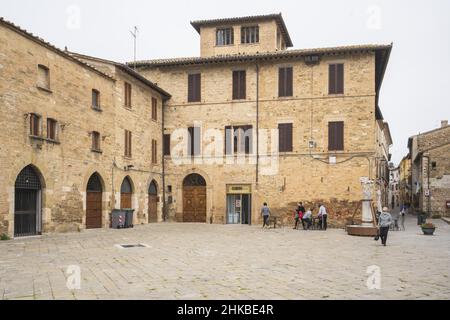 Piazza Filippo Silvestri square, Old town, Village, Bevagna, Umbria, Italy, Europe Stock Photo