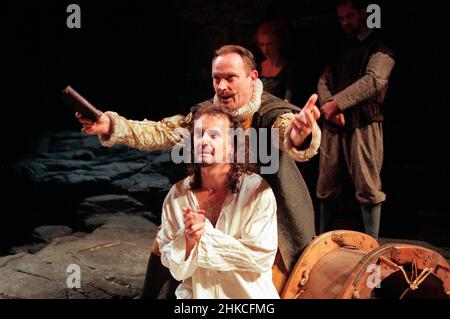 l-r: Anton Lesser (William), Patrick Malahide (Edmund) in MUTABILITIE by Frank McGuinness at the Cottesloe Theatre, National Theatre (NT), London SE1  20/11/1997  design: Monica Frawley  lighting: Andrew Bridge  movement: Jane Gibson  director: Trevor Nunn Stock Photo