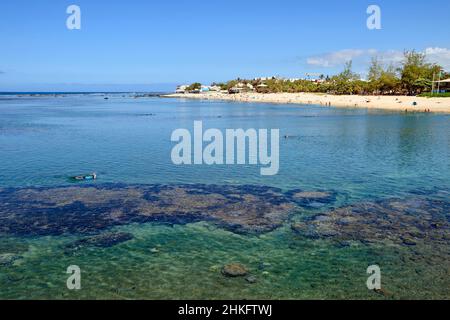 France, Reunion island (French overseas department), Saint Pierre, the white sand beach in the city center is protected by the lagoon reefs Stock Photo
