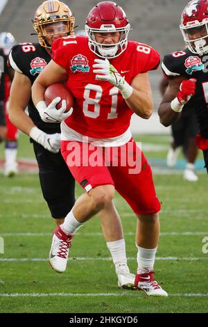 National Team tight end Blake Kern (81) of Arkansas runs National Team tight end Blake Kern (81) of Arkansas runs