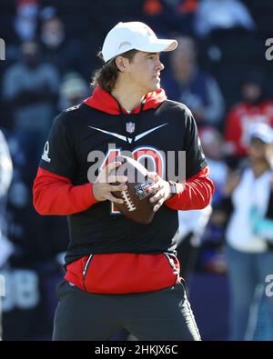 Las Vegas, Nevada, USA. 4th Feb, 2022. Los Angeles Chargers quarterback  Justin Herbert (10) during the AFC Pro Bowl Practice at Las Vegas Ballpark  in Las Vegas, Nevada. Darren Lee/CSM/Alamy Live News