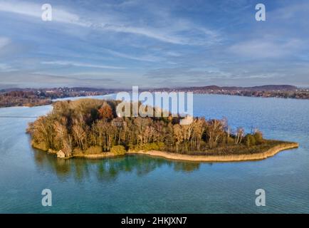 Woerth island, called Mausinsel in the Woerthsee lake near Bachern, drone image, Germany, Bavaria, Oberbayern, Upper Bavaria, Inning am Ammersee Stock Photo