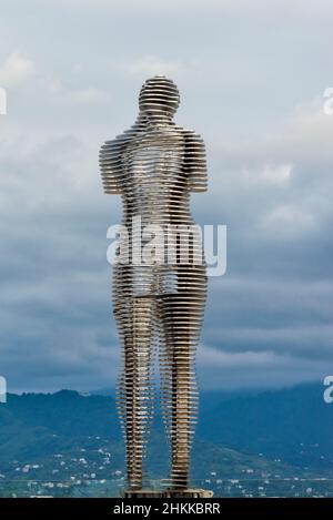 Making love monument, Ali & Nino, on the coast of the Caspian Sea, the figures move toward each other and merge into one piece every ten minutes, Batu Stock Photo