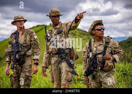 Resende, Rio de Janeiro, Brazil. 9th Dec, 2021. U.S. Army Soldiers assigned to Bravo Company, 1st Battalion, 187th Infantry Regiment, 3rd Brigade Combat Team (Rakkasan), 101st Airborne Division (Air Assault), review the terrain during a field training exercise at the Agulhas Negras Military Academy during exercise Souther Vanguard in Resende, Brazil, Dec. 9, 2021. Exercise Southern Vanguard is designed to increase readiness and interoperability and shared military understanding between the U.S. and Brazil. Credit: U.S. Army/ZUMA Press Wire Service/ZUMAPRESS.com/Alamy Live News
