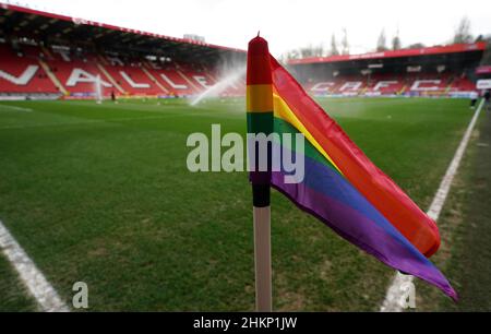 A rainbow corner flag at the side of the pitch before the Sky Bet League One match at The Valley, London. Picture date: Saturday February 5, 2022. Stock Photo