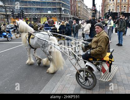 Cambridge Circus, London, UK. 5th February 2022. Travellers and their horses and carriages congregate in Cambridge Circus, London. Credit: Matthew Chattle/Alamy Live News Stock Photo