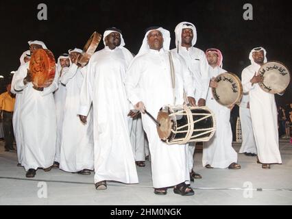 Saudi Arabian traditional music and Dance Stock Photo