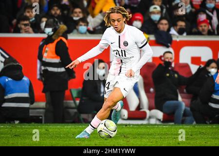 Lille, France. February 6, 2022, Villeneuve-d'Ascq, France, France: Xavi SIMONS of PSG during the Ligue 1 match between Lille OSC (LOSC) and Paris Saint-Germain (PSG) at Pierre Mauroy Stadium on February 06, 2022 in Villeneuve-d'Ascq near Lille, France. (Credit Image: © Matthieu Mirville/ZUMA Press Wire) Credit: ZUMA Press, Inc./Alamy Live News Stock Photo
