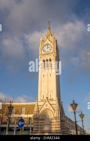 The Victoria clock tower on Milton Road, Gravesend Kent Stock Photo