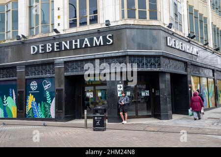 Retail plans for former Leeds Debenhams approved