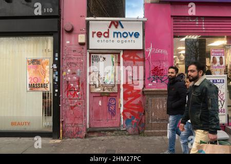 Shops on Uxbridge Road, Shepherd's Bush Stock Photo