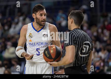 Madrid, Madrid, Spain. 6th Feb, 2022. Rudy FernÃndez (L) during Valencia Basket Club victory over Real Madrid 93 - 94 in Liga Endesa regular season (day 21) celebrated in Madrid (Spain) at Wizink Center. February 6th 2022. (Credit Image: © Juan Carlos GarcÃ-A Mate/Pacific Press via ZUMA Press Wire) Stock Photo