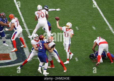 Las Vegas, Nevada, USA. 4th Feb, 2022. Los Angeles Chargers quarterback  Justin Herbert (10) during the AFC Pro Bowl Practice at Las Vegas Ballpark  in Las Vegas, Nevada. Darren Lee/CSM/Alamy Live News