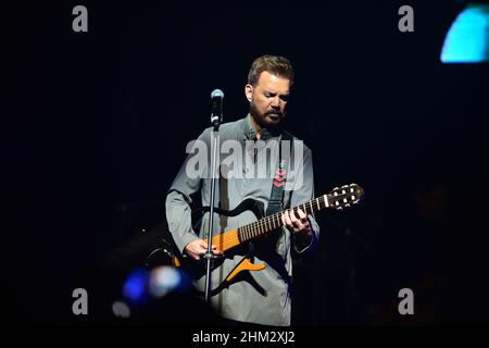 Miami, FL, USA. 05th Feb, 2022. Willy Chirino performs live on stage at James L. Knight Center on February 05, 2022 in Miami, Florida. Credit: Mpi10/Media Punch/Alamy Live News Stock Photo