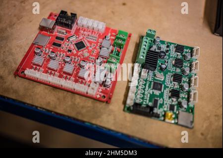 3D printer chips on table Stock Photo