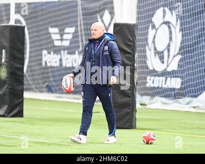 Scotland head coach Gregor Townsend with Finn Russell ahead of the