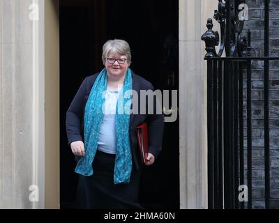 London, UK. 8th Feb, 2022. Works & pensions Secretary Therese Coffey leaving after the weekly Cabinet Meeting at No 10 Downing Street. Credit: Uwe Deffner/Alamy Live News Stock Photo