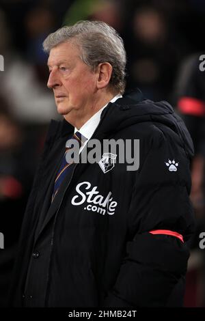 London, UK. 08th Feb, 2022. Roy Hodgson, the manager of Watford FC looks on. Premier League match, West Ham Utd v Watford at the London Stadium, Queen Elizabeth Olympic Park in London on Tuesday 8th February 2022. this image may only be used for Editorial purposes. Editorial use only, license required for commercial use. No use in betting, games or a single club/league/player publications. pic by Steffan Bowen/Andrew Orchard sports photography/Alamy Live news Credit: Andrew Orchard sports photography/Alamy Live News Stock Photo