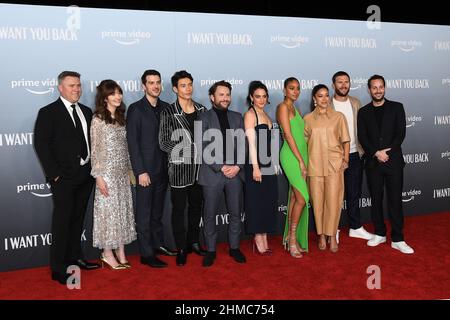 https://l450v.alamy.com/450v/2hmc754/john-rickard-elizabeth-berger-isaac-aptaker-manny-jacinto-charlie-day-jenny-slate-clark-backo-gina-rodriguez-scott-eastwood-and-jason-orley-at-the-amazon-primes-i-want-you-back-los-angeles-premiere-on-february-08-2022-in-los-angeles-ca-usa-photo-by-jc-oliverasipa-usa-2hmc754.jpg