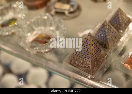 Hurghada, Egypt - September 1, 2021: Egyptian souvenirs. Display in a gift shop reminiscent of a vacation in Africa. Stock Photo