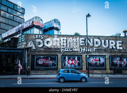 disused tube trains atop a shoreditch building Stock Photo
