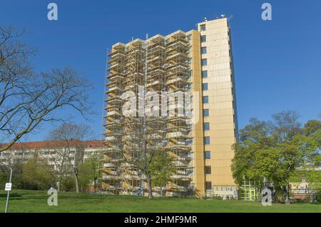 Renovation, high-rise building, Am Muehlenberg, Meraner Strasse, Schoeneberg, Tempelhof-Schoeneberg, Berlin, Germany Stock Photo