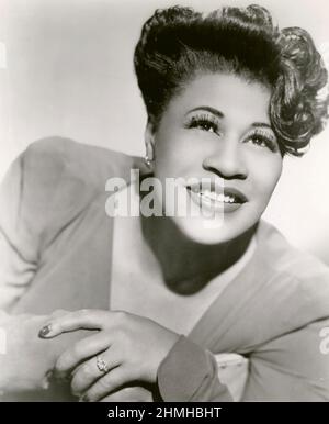 ELLA FITZGERALD (1917-1996) Promotional photo of American jazz singer about 1945 Stock Photo