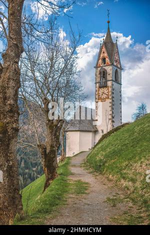 Europe, Italy, South Tyrol, Gadertal valley / Val Badia, Wengen / La Val, St. Barbara chapel in Tolpei Stock Photo