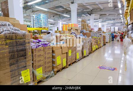 Samara, Russia - May 10, 2019: Interior of the retail discounter Svetofor. One of retail warehouse store in Russia, selling food, furniture and housew Stock Photo