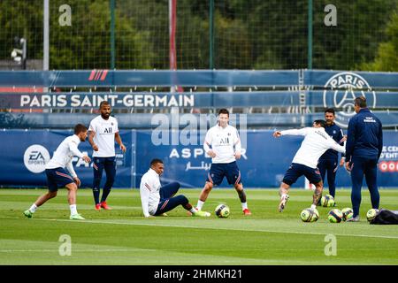 From left, Marco Verratti of PSG, Rafael Alcantara do Nascimento of PSG, Kylian Mbappe of PSG, Lionel Messi of PSG and Angel Di Maria of PSG during a Stock Photo