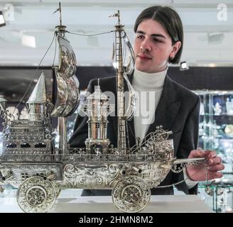 London UK 11 February 2022 The  Connoisseurs  Library Sale A late 19th century German large silver table nef. Estimate: £15,000-25,000 The sale itself will take place on the 15 - 16th February in Knightsbridge. Paul Quezada-Neiman/Alamy Live News Stock Photo