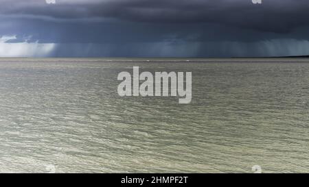 Orage et nuages menaçants dans la baie de Somme et au Hourdel, Stock Photo