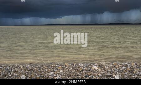 Orage et nuages menaçants dans la baie de Somme et au Hourdel, Stock Photo