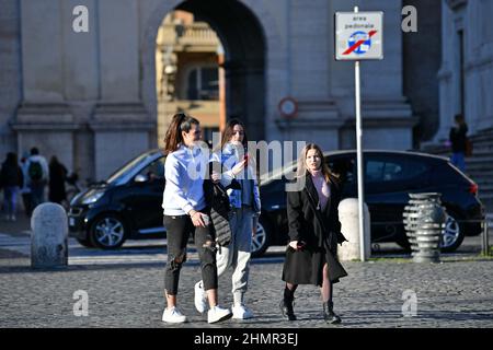 Rome, Italy. 11th Feb, 2022. People walk at Piazza del Popolo in Rome, Italy, on Feb. 11, 2022. Credit: Jin Mamengni/Xinhua/Alamy Live News Stock Photo