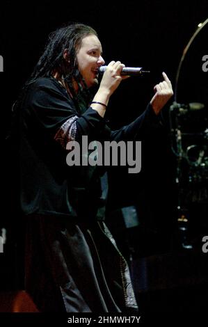 Reggio Emilia Italy 2004-09-01 : Live concert of the Korn at the Unita Festival , the singer Jonathan Davis during the concert Stock Photo