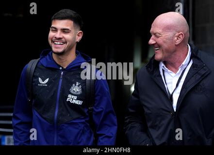 Newcastle United's Bruno Guimaraes (left) arrives for the Premier League match at St. James' Park, Newcastle. Picture date: Sunday February 13, 2022. Stock Photo