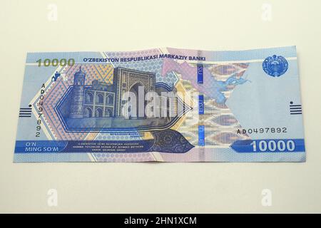 ten thousand (10 000), Uzbekistani soʻm, Uzbekistan, Central Asia